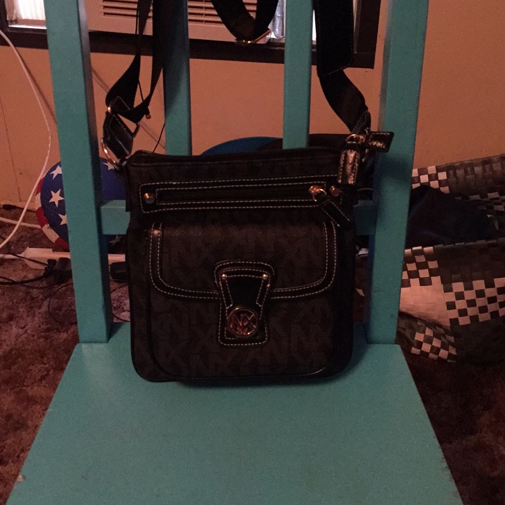 NX crossbody bag